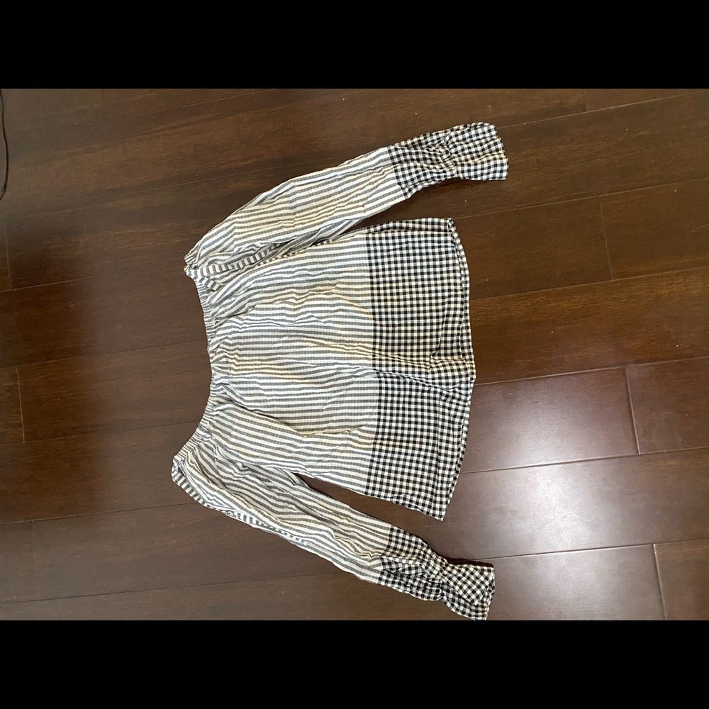 Off the shoulder gingham striped top
